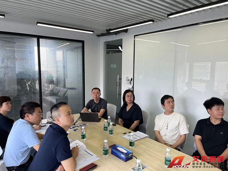 開福區(qū)市場監(jiān)管局彭超局長一行蒞臨艾克賽普調研指導 開福區(qū)市場監(jiān)管局彭超局長一行蒞臨艾克賽普調研指導